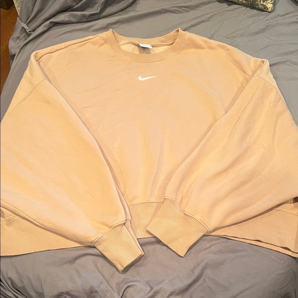 Nike Beige Crewneck Sweatshirt - Picture 1 of 2